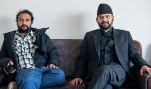 किन सधैं एउटै लुगाको फोटोमा मात्र देखिन्छन्, कुमार बेन ?